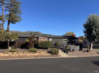 52 Oakstone Court #52, Santa Rosa, CA 95409