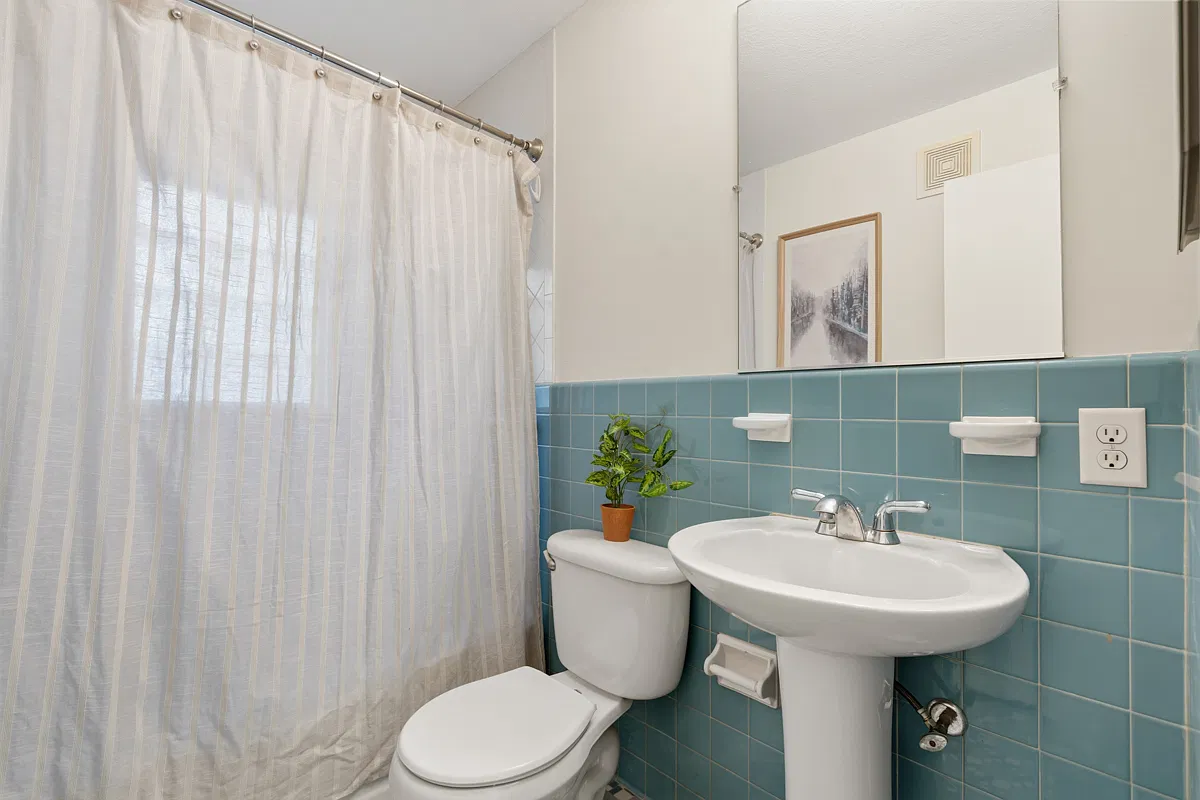 3 bed, 1440 sqft, $2,350 — Photo 4
