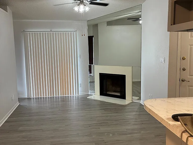 2121 Hepburn St #404 — Photo 10