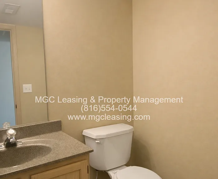 1020 Garden Dr — Photo 6