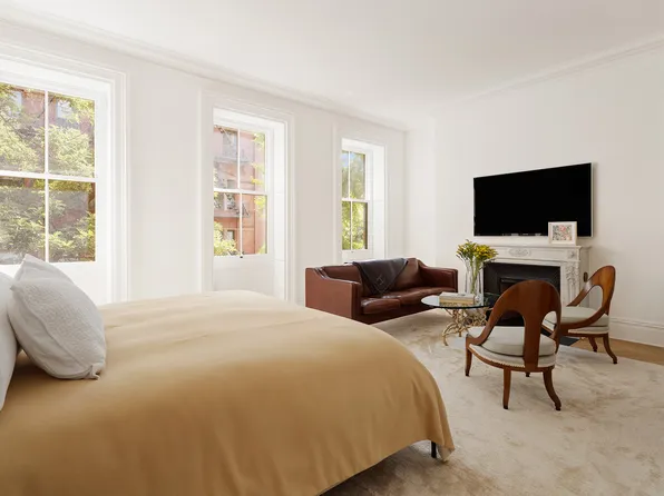 55 West 9th Street image 14 of 18