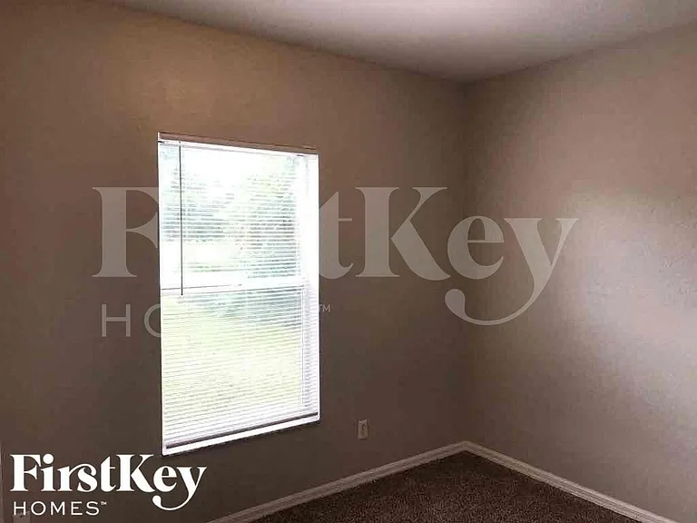 8235 Mossborger Ave — Photo 14