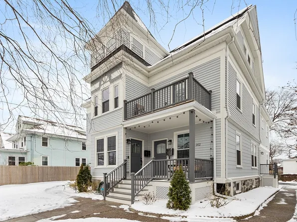 202 Middlesex Ave #1, Medford, MA 02155