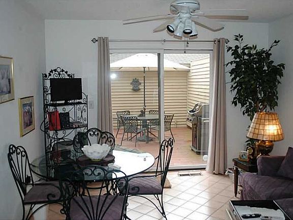 2nd image of 194 Pine Glen Dr #194