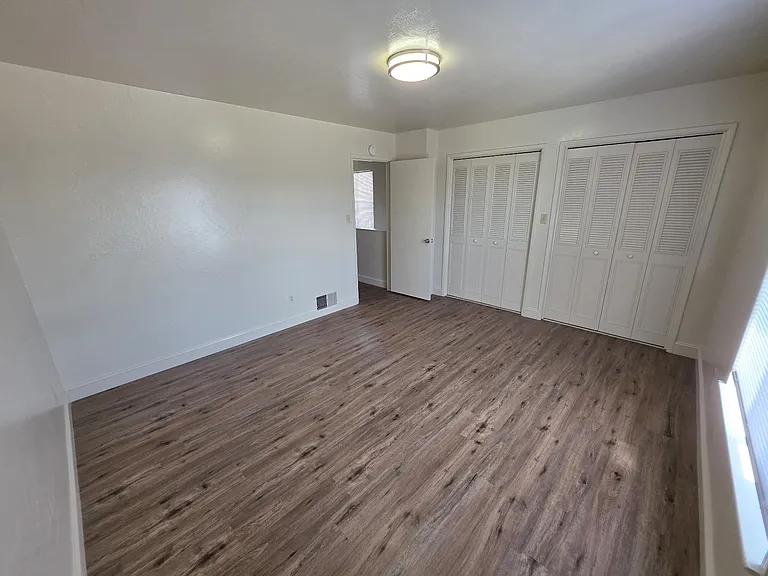200 W Turner Rd #1 — Photo 9