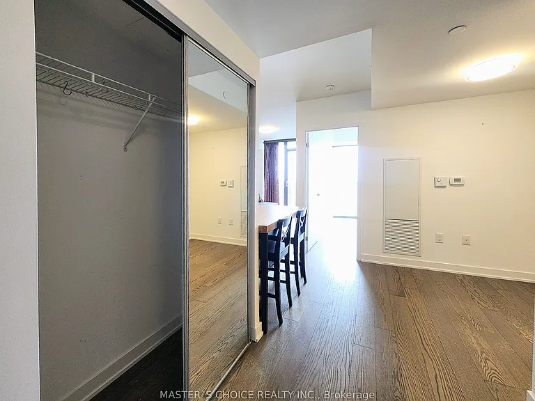 11 Wellesley St W #3407 — Photo 9