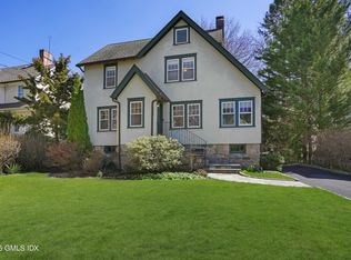 71 Valleywood Rd, Cos Cob, CT 06807