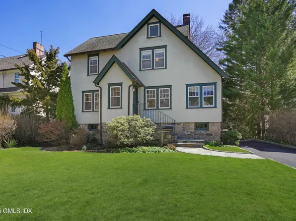 71 Valleywood Rd, Cos Cob, CT 06807