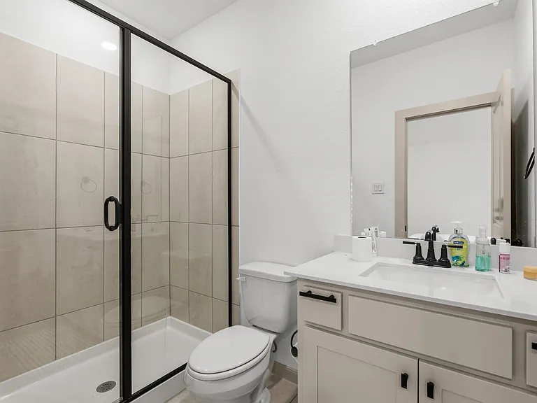 9540 Hedge St — Photo 32