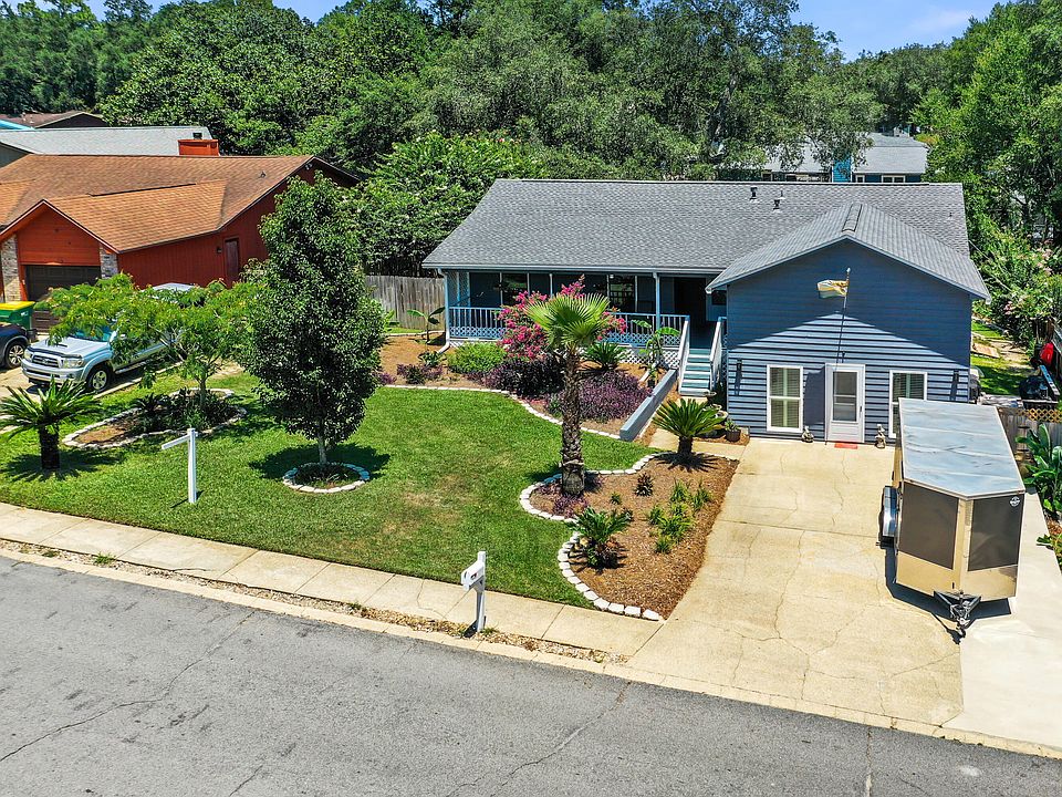 1st image of 504 Miller Ln