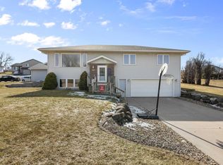 701 Spellman St, Mount Horeb, WI 53572