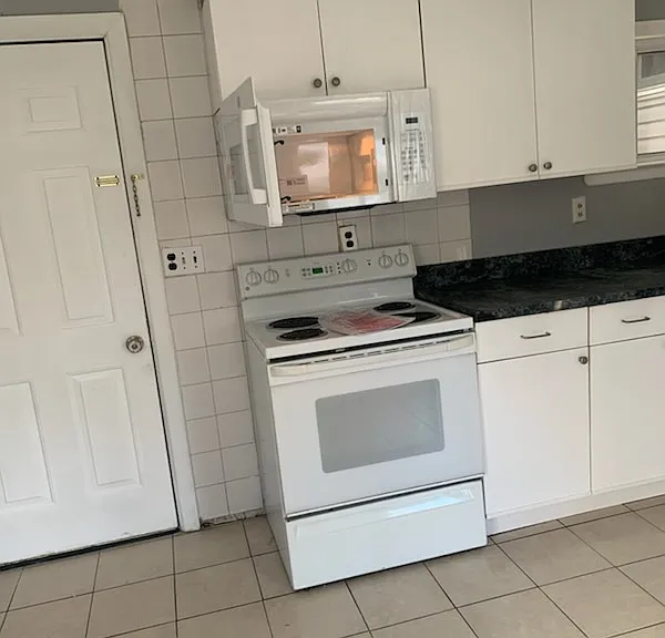 38 Bruce Ln #1 — Photo 2