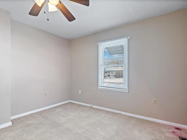 3241 S Harvey St — Photo 11