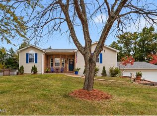 151 Dogwood Dr, Holts Summit, MO 65043