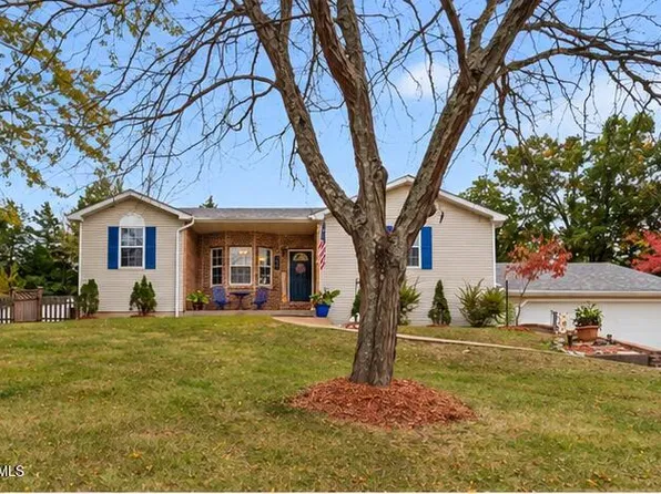 151 Dogwood Dr, Holts Summit, MO 65043