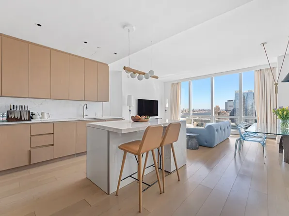 15 Hudson Yards image 1 of 27