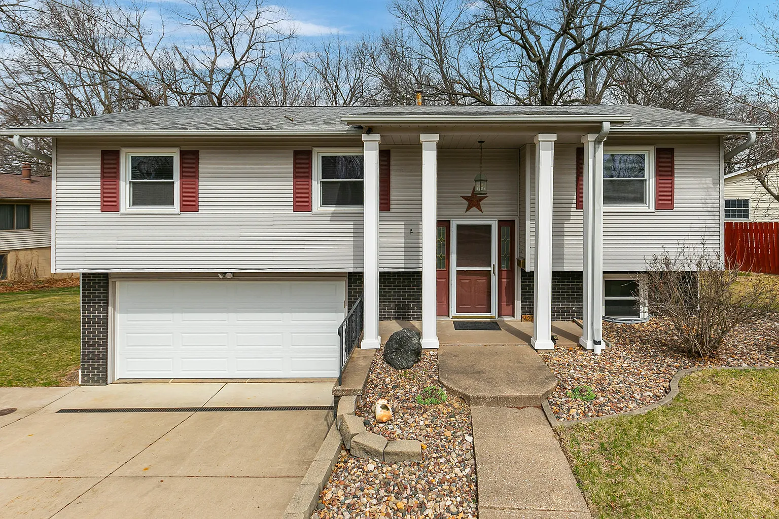 1427 18th Ave photo 1