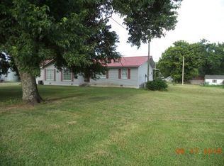 8765 Terry Rd, Cedar Grove, TN 38321