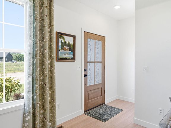 4th image of 1526 N Corbet Dr