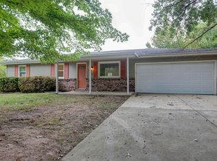 2229 E Swallow St, Springfield, MO 65804