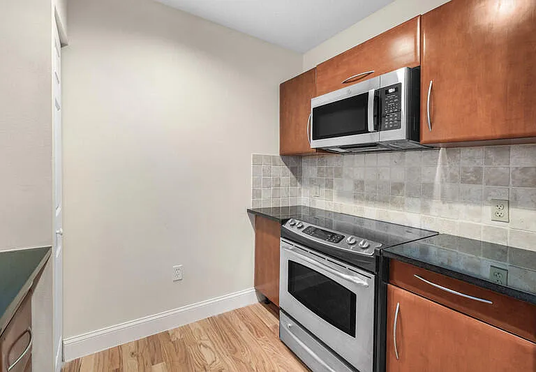 511 Lucerne Ave #618 — Photo 15