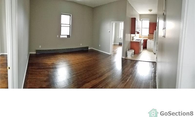 1st image of 25 Port Richmond Ave #1