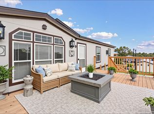 145 Sandy Ridge Dr, Poteet, TX 78065