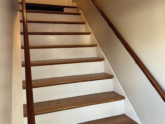 5th image of 455 Knauer Ave #2