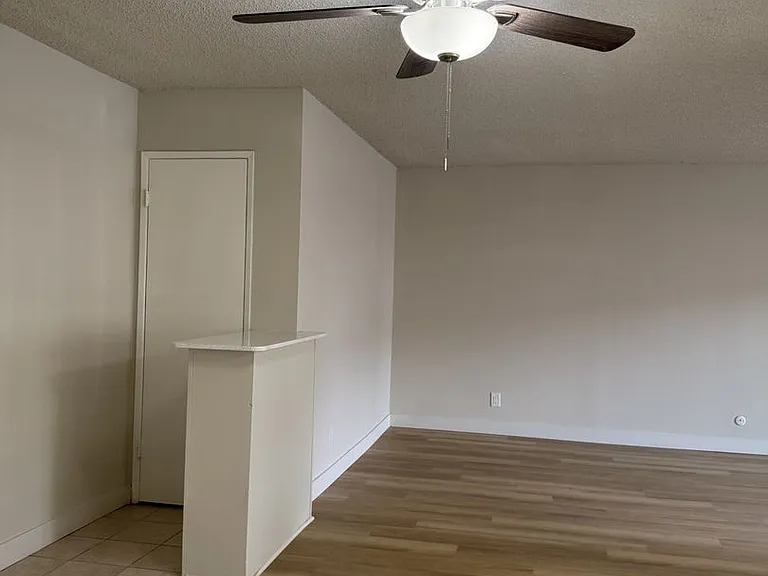 Maison De Michelle Apartments — Photo 6