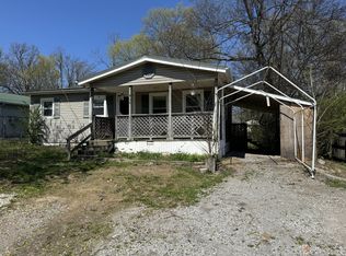 418 Jackson St, White Bluff, TN 37187