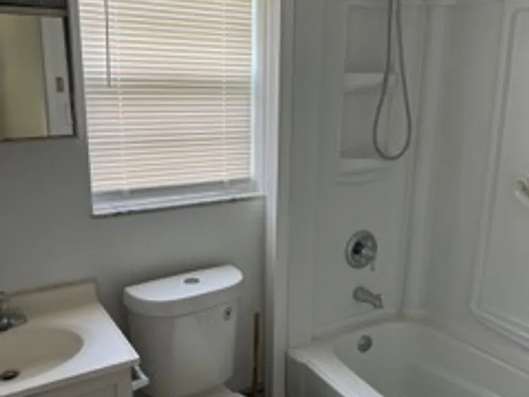 1107 Silverton Ct — Photo 6