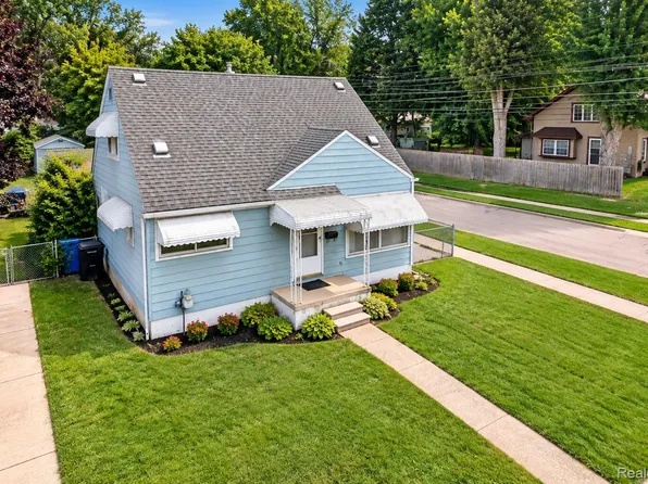 18317 Dalby, Redford, MI 48240