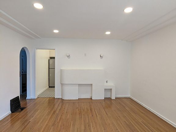 2nd image of 3415 12th Ave