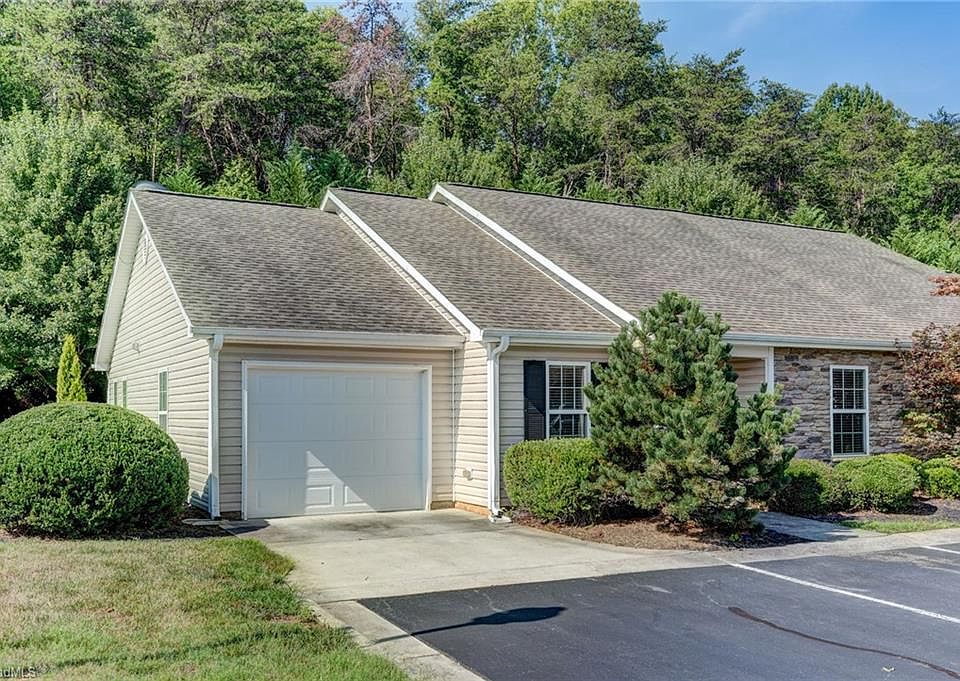 1st image of 3017 Hyde Place Cir