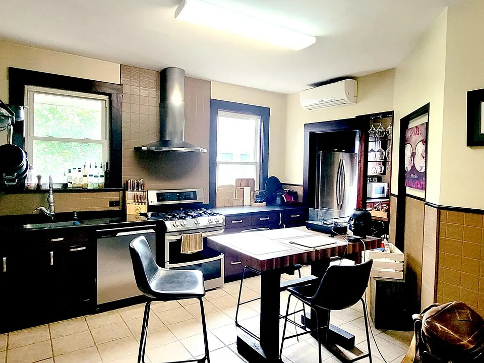 11 Ardent St #2