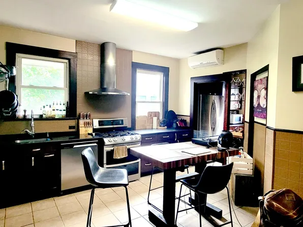 11 Ardent St APT 2, Roslindale, MA 02131
