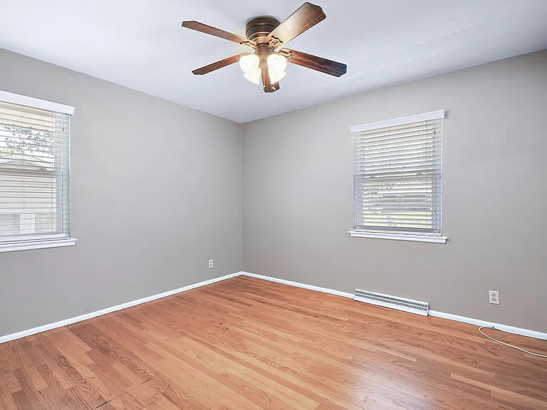 721 Montego Dr — Photo 11