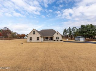 51 Belle Meade Rd, Holly Springs, MS 38635