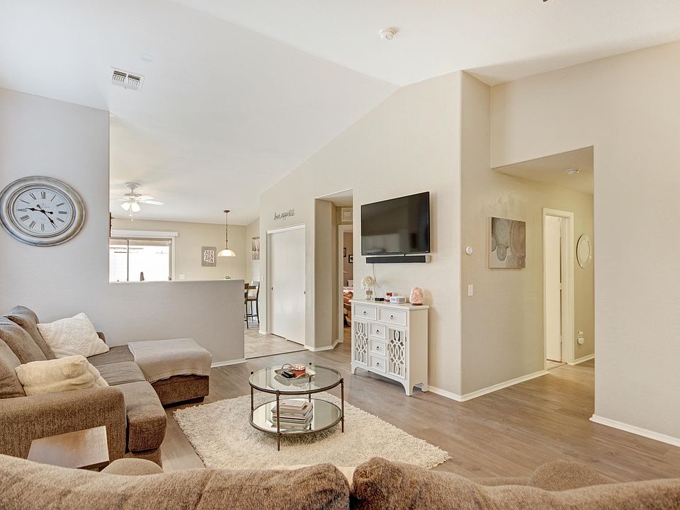 1st image of 83 E Coral Bean Dr