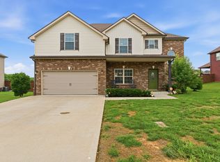 567 Larkspur Dr, Clarksville, TN 37043