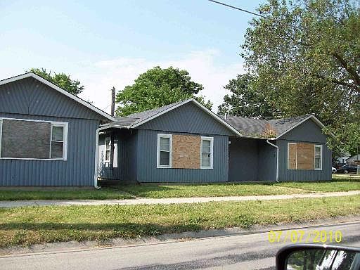 1st image of 2900 S Ezra Ave