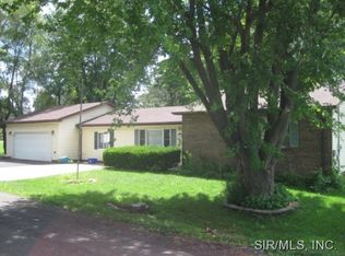 104 Rodgers Ln, Bethalto, IL
