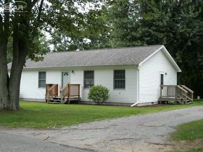 202 Coal St, Saint Charles, MI, 48655