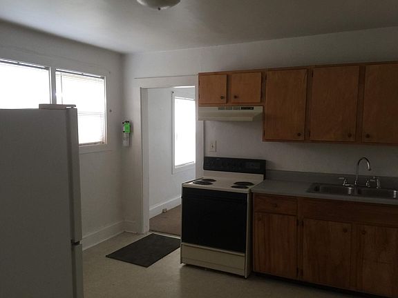 5th image of 1419 N Central St