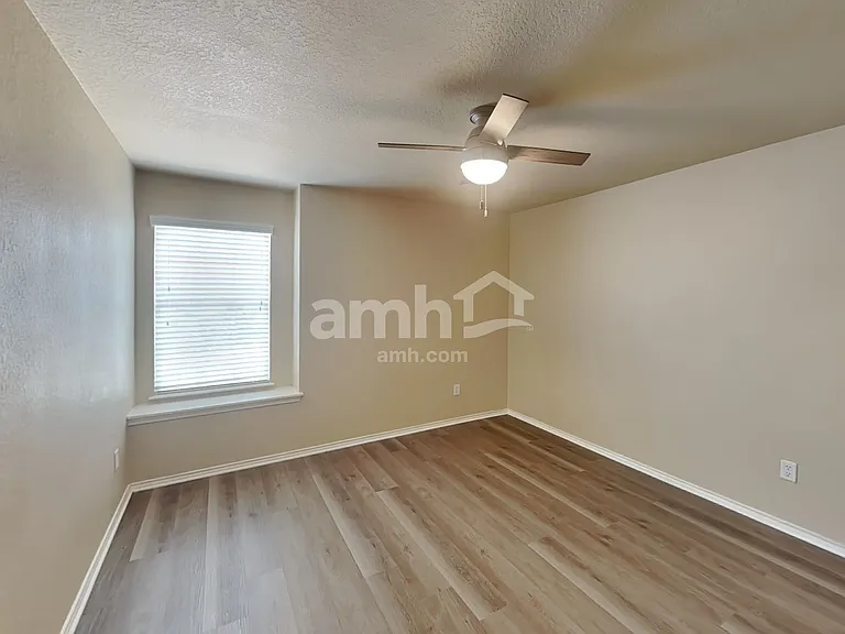 2967 Nicholas Cv — Photo 16