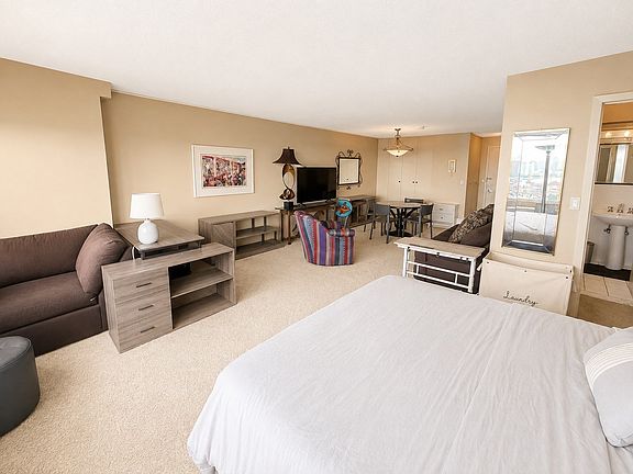 3rd image of 151 Tremont St APT 23M