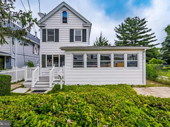 233 S Green St, Tuckerton, NJ 08087