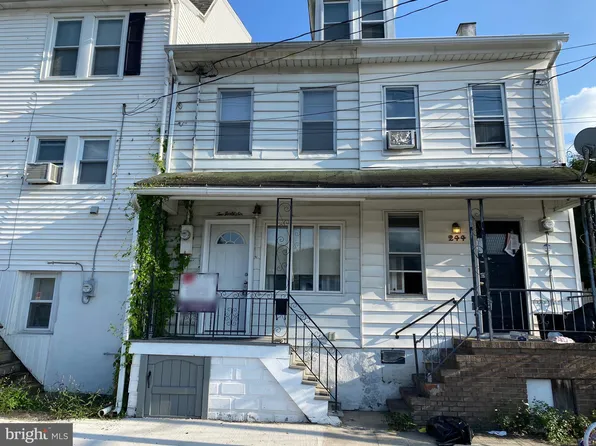 246 E Water St, Mount Carmel, PA 17851