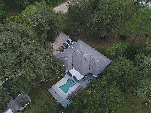 2nd image of 2590 Primrose Ave