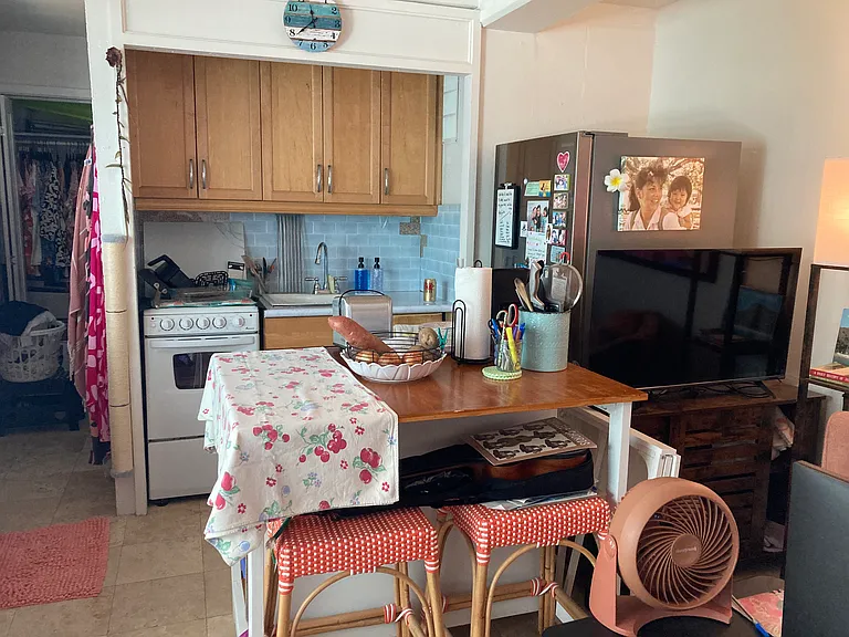 2957 Kalakaua Ave — Photo 6